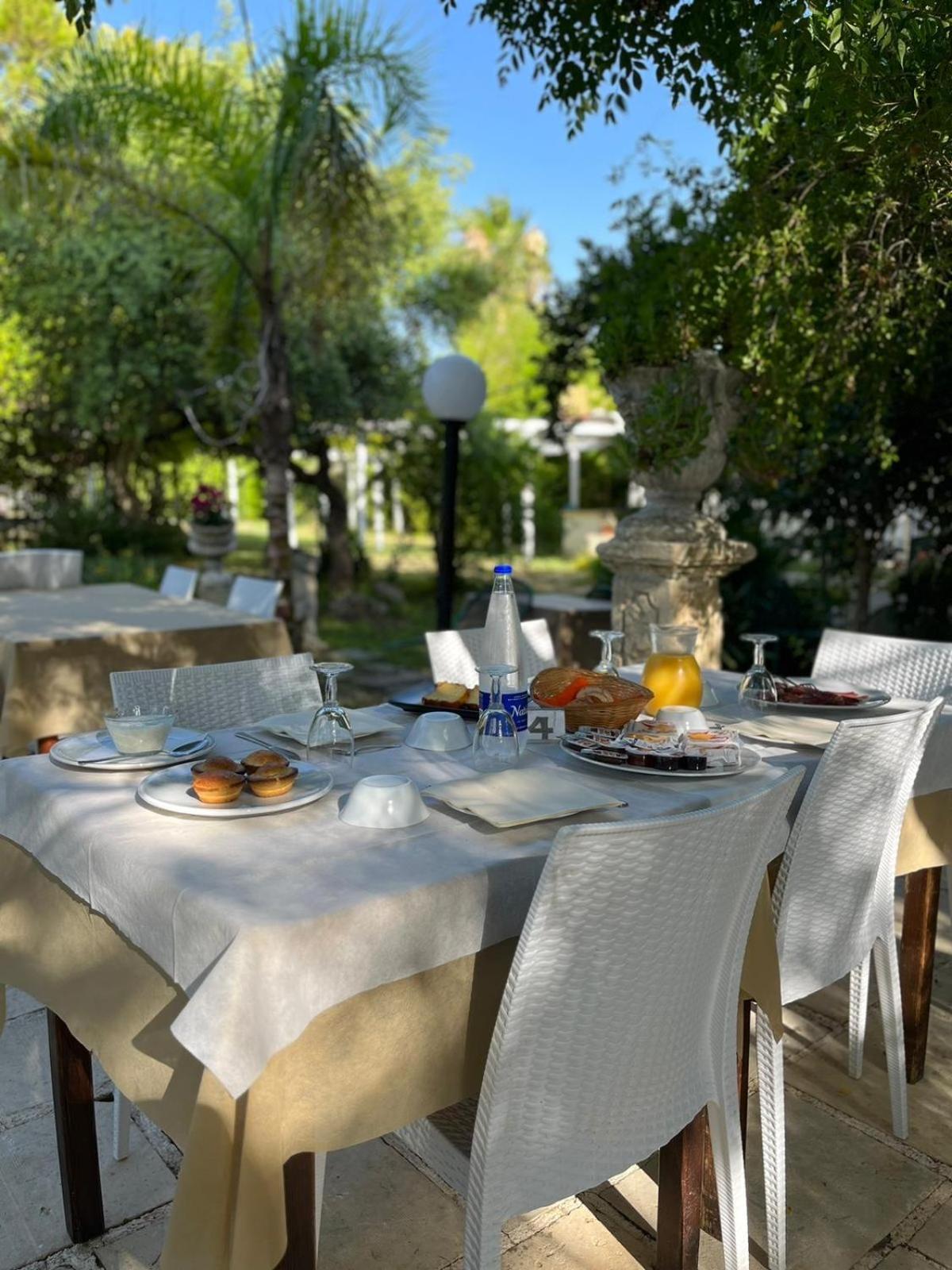 Agriturismo Tenuta La Monaca Aradeo Dış mekan fotoğraf